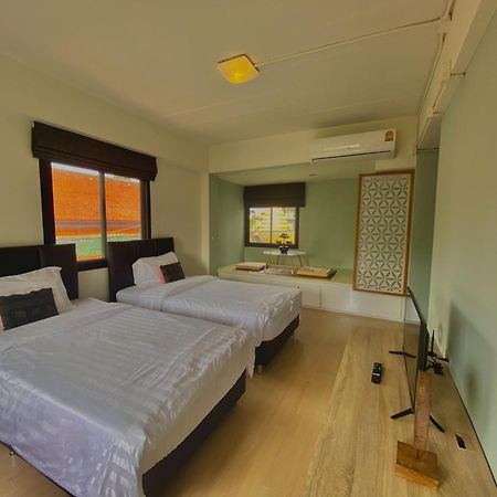 Hostel Baan Ploy In (Adults Only) Chiang Mai Exterior foto